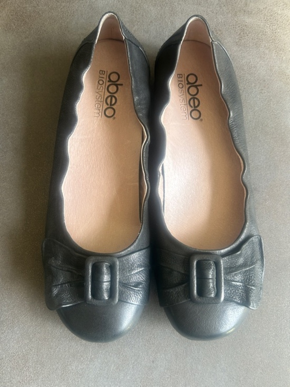 Abeo Tabitha Slip On Leather Black Slides Size 7.5 Narrow